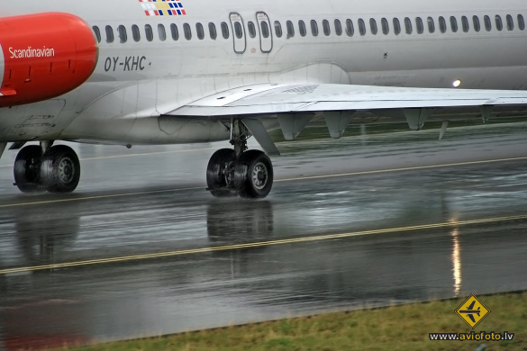 McDonnell Douglas MD-82 (DC-9-82)